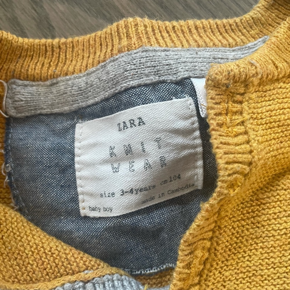 Knit wear Zara size 3-4